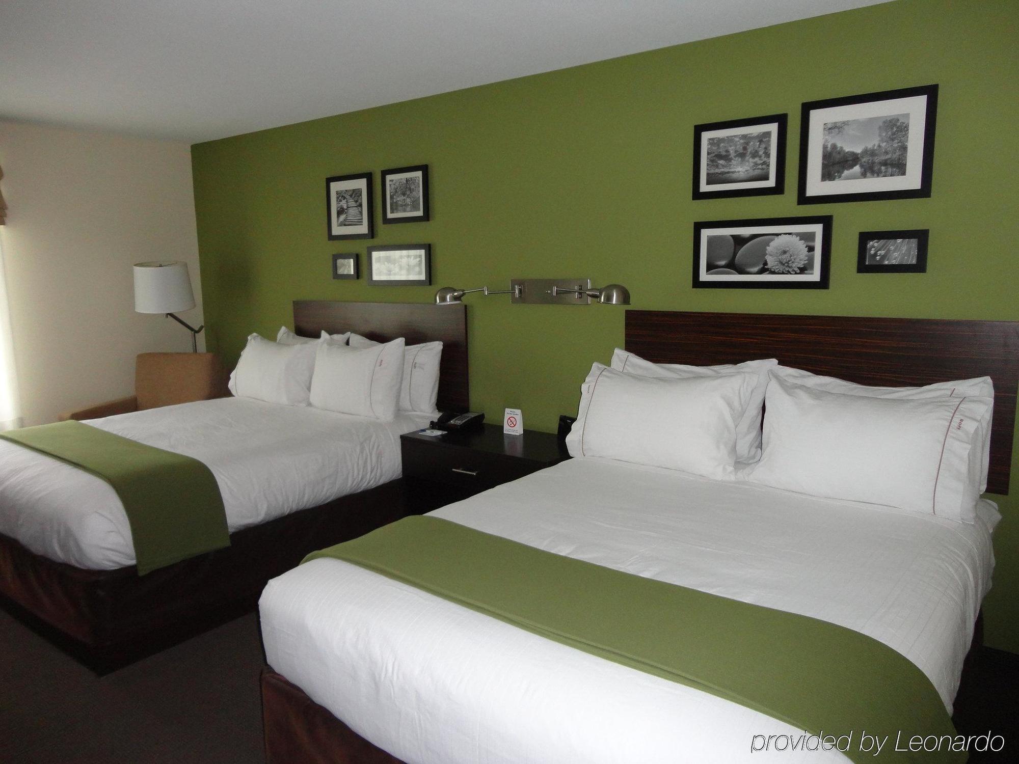 Holiday Inn Express Hotel & Suites Rogers By Ihg Exterior foto